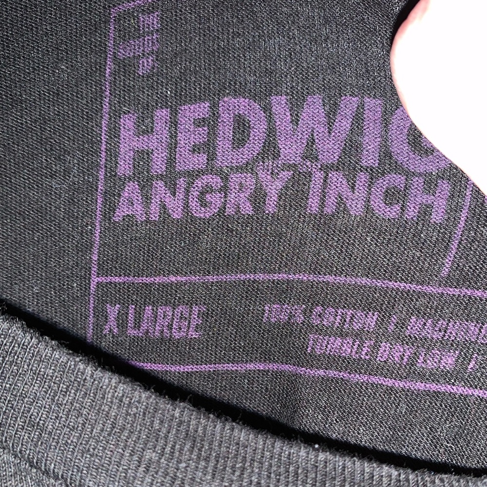 Hedwig shirt 🎭 - Picture 2 of 2